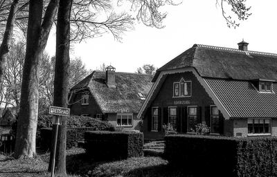 Vanenburgerallee 16, Putten