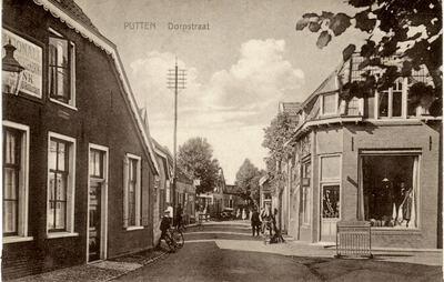Dorpsstraat 48, kledingzaak Cornelis van der Zanden (bew)